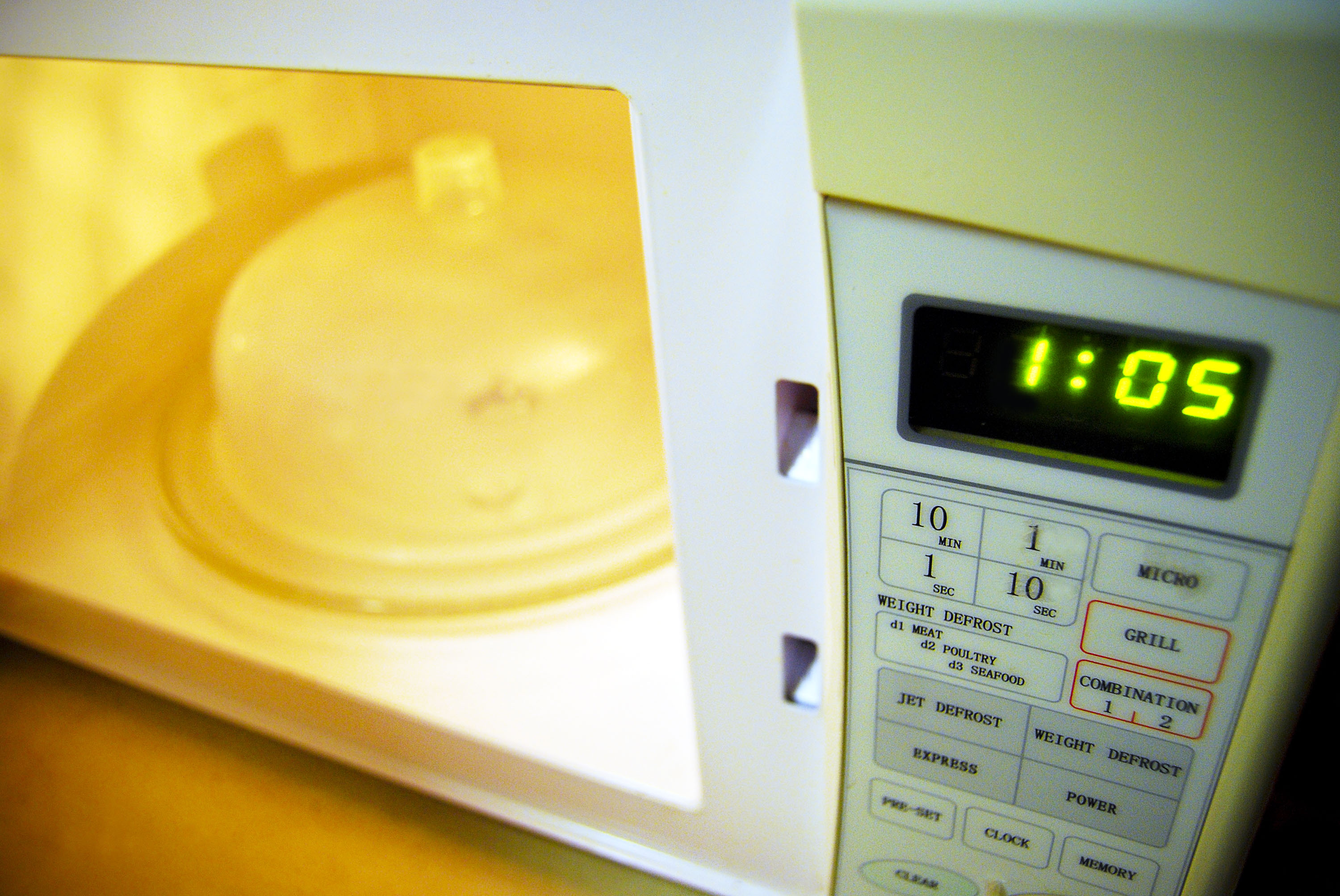 Microwave Oven